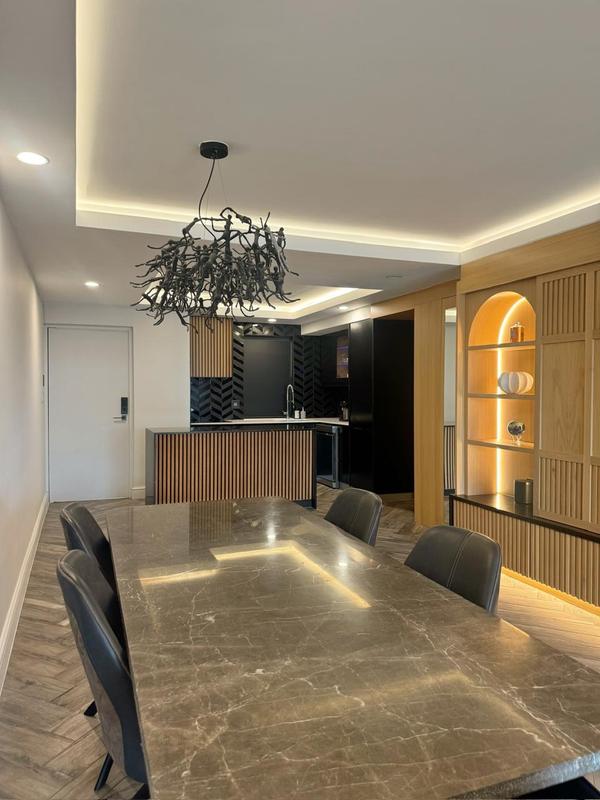 2 Bedroom Property for Sale in Sea Point Western Cape